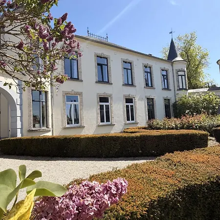 Chateau Entierement Privatise