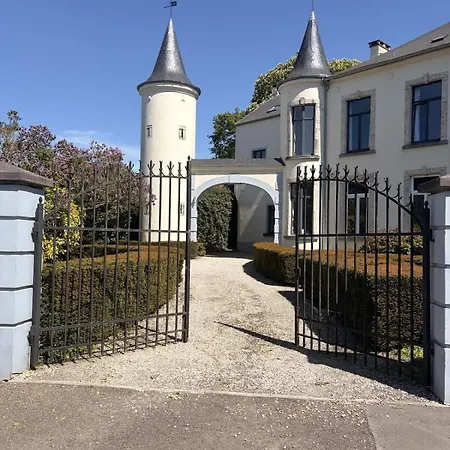 Chateau Entierement Privatise