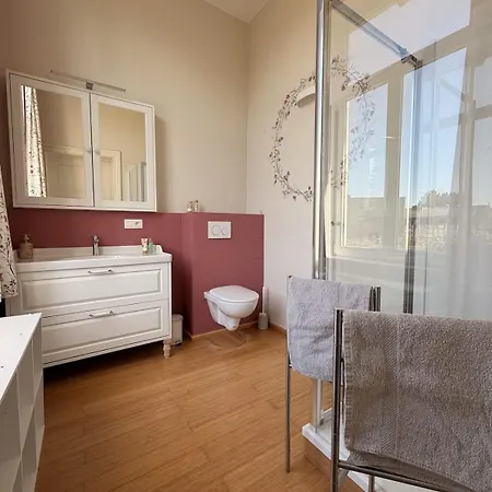 Chateau Entierement Privatise بيت للعطل Hannut