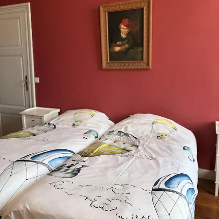 Chateau Entierement Privatise